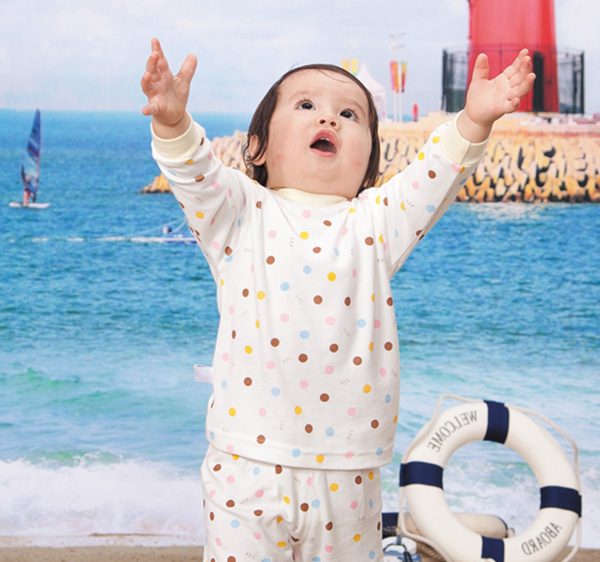 康貝坊圓點內(nèi)衣套裝