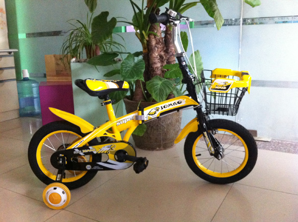 機(jī)器貓騎士黃025自行車