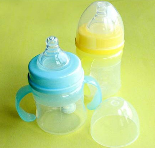 圭皎寬口徑自動(dòng)吸管硅膠奶瓶