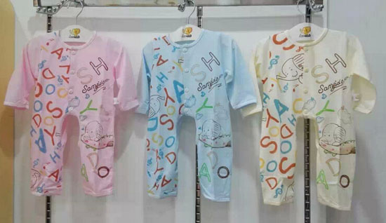 圣嬰島字母開檔帶扣內衣套裝