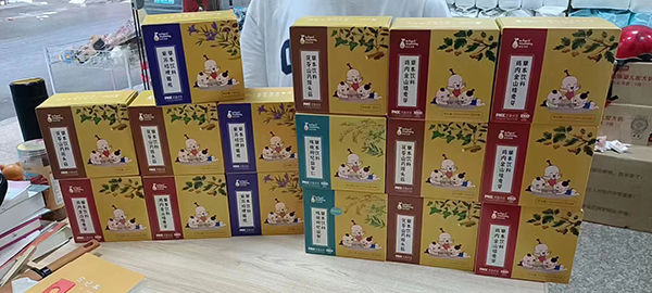 英彤瑪咪營(yíng)養(yǎng)品陳列3.jpg