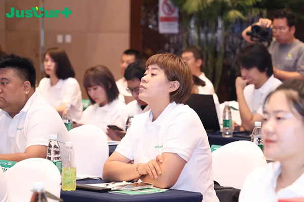 杰西佳自然營養(yǎng)星空之約暨新品發(fā)布會(huì)10.jpg 杰西佳自然營養(yǎng)星空之約暨新品發(fā)布會(huì)10.jpg